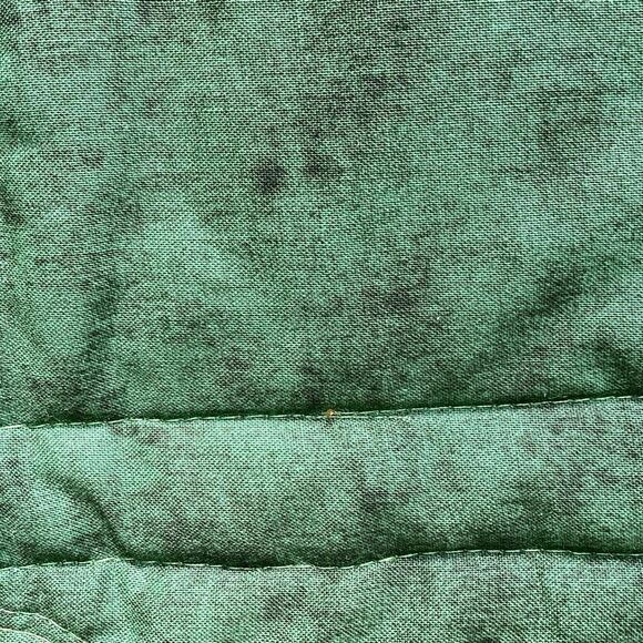 NWT. Hand Crafted Golden Reindeer Lap Quilt/Wall Hanging - Picture 9 of 13